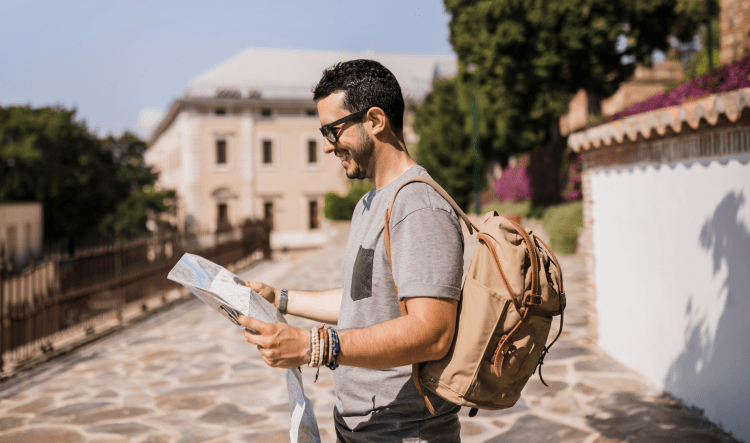 как связать работу с путешествиями